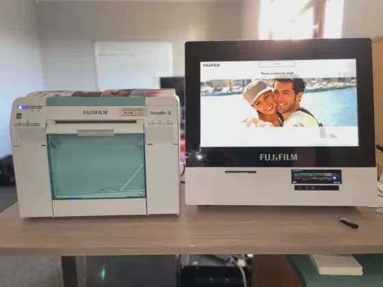 Fujifilm Frontier DX100 Blade Kiosk Set with Order-it software